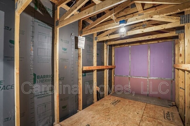 Building Photo - 124 Tassin St