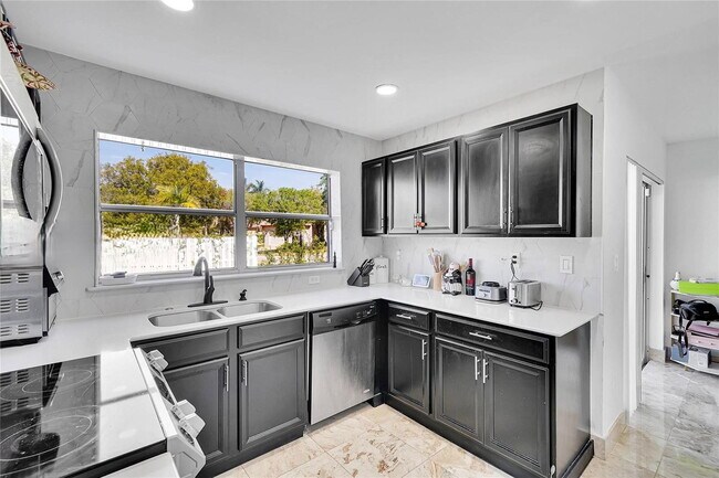Building Photo - 1298 NW 192nd Terrace