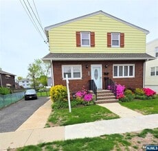 Building Photo - 648 Milton Ave