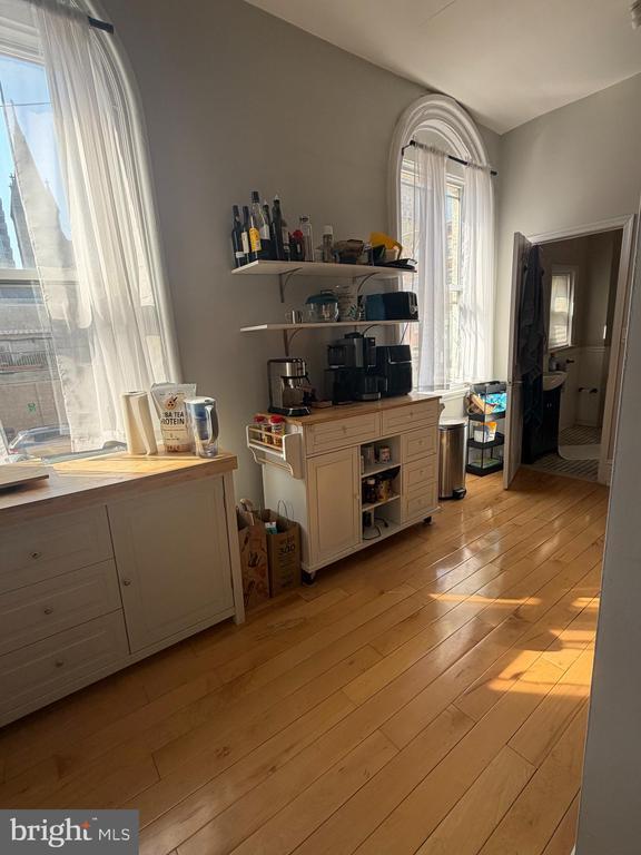 Building Photo - 2034 Chestnut St