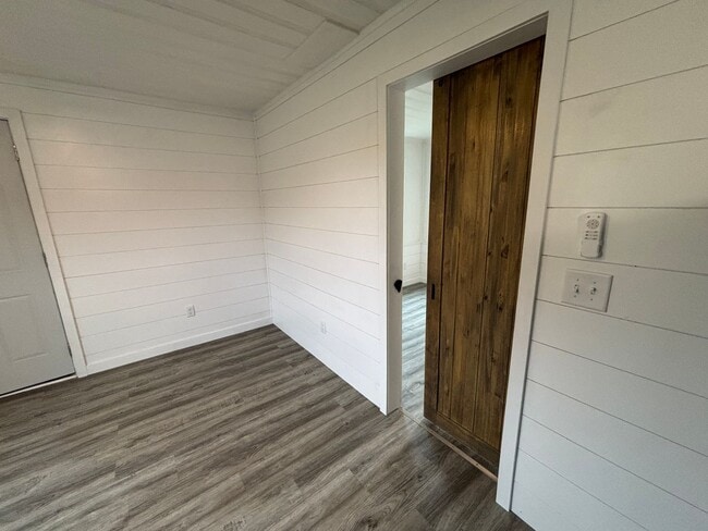 Building Photo - 109 W 14th St