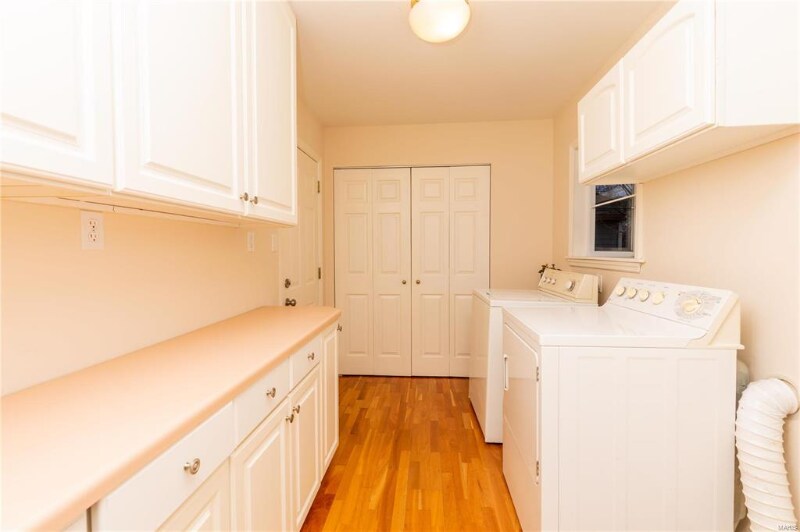 Building Photo - 264 Ridge Trail Dr
