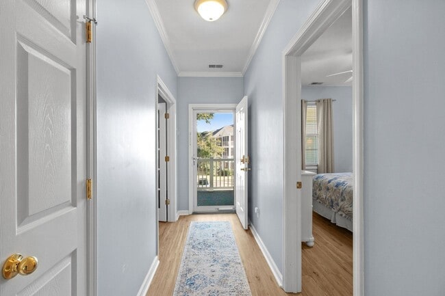 Building Photo - Spacious 3BR Condo in Gated Ocean Keyes