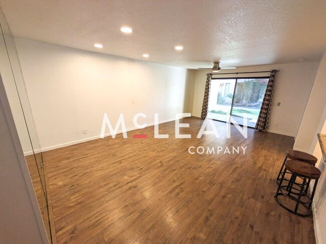 Building Photo - Canyon Shores Two Bedroom Cathedral City