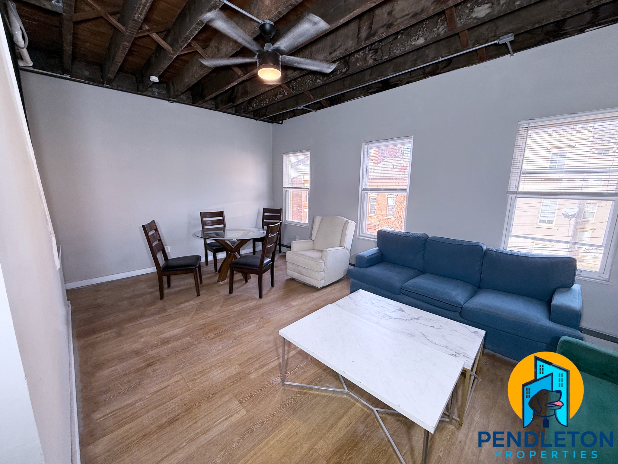 Building Photo - 525 E 13th St