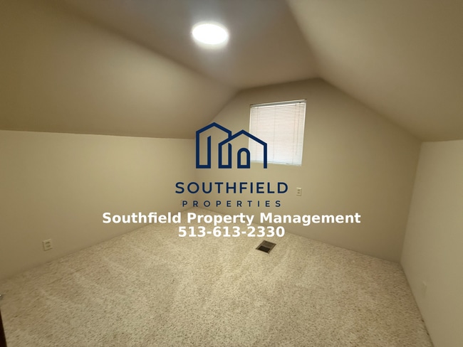 Building Photo - 7147 Bluecrest Dr