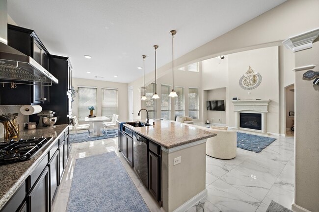 Building Photo - 3627 Grand Prom