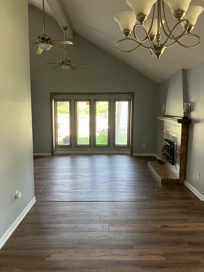 Living Room - 13730 Plumbrook Rd