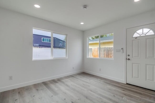 Building Photo - 6325 Newsome Dr