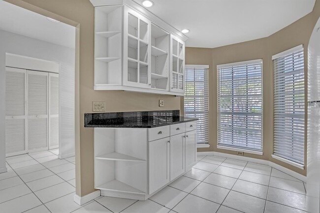Building Photo - 604 Ocean Dunes Cir