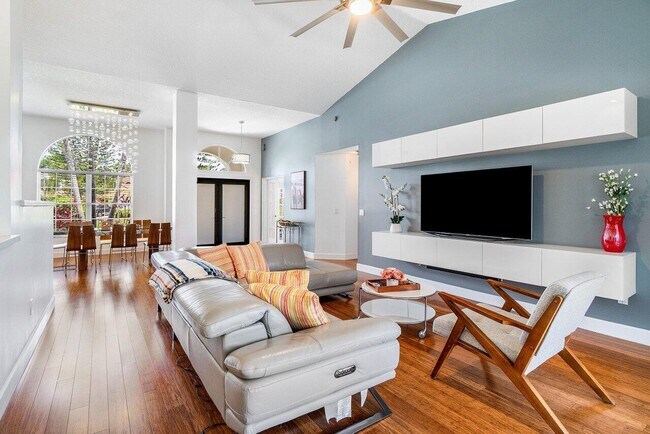 Building Photo - 2470 Sandstone Ct