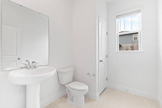 Building Photo - 2276 Hen Rd