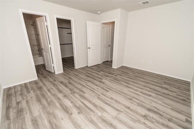 Building Photo - 2903 Karin Crst Ln