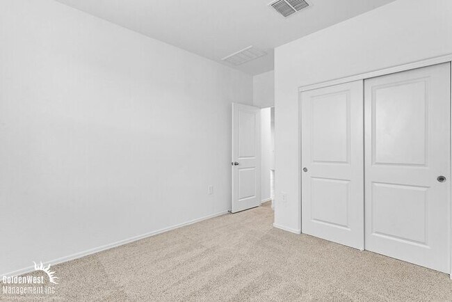 Building Photo - Beautiful 3Bdm 2Ba Home with Modern Updates in Coolidge!