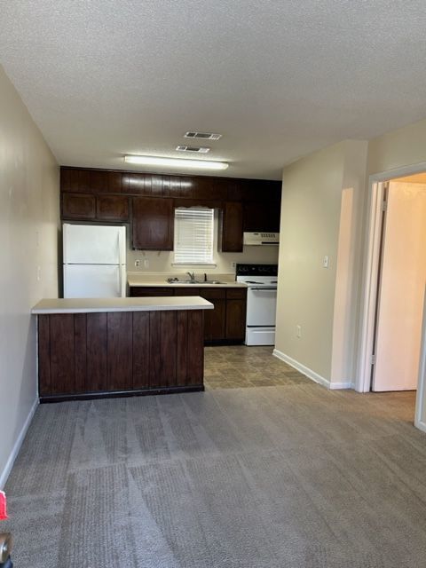 Building Photo - Apartment for Rent