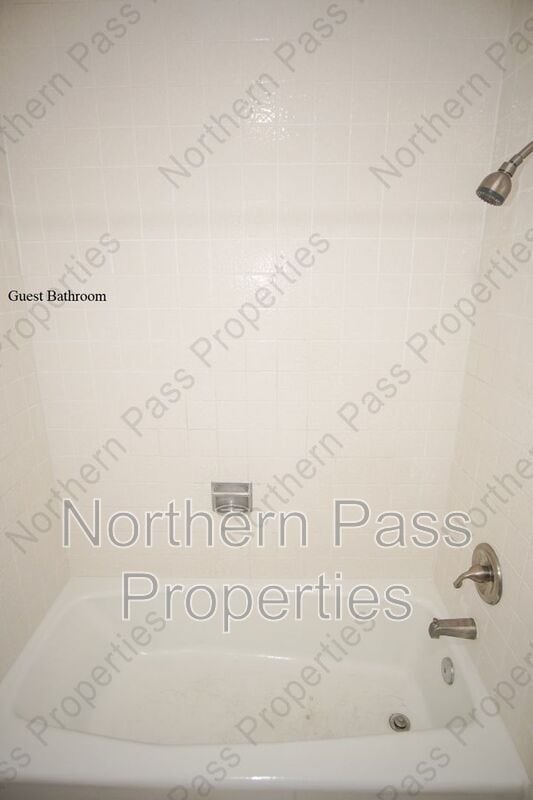 Building Photo - 1582 Bengal Dr