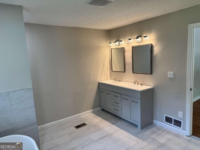 Building Photo - 1516 Chase Ct