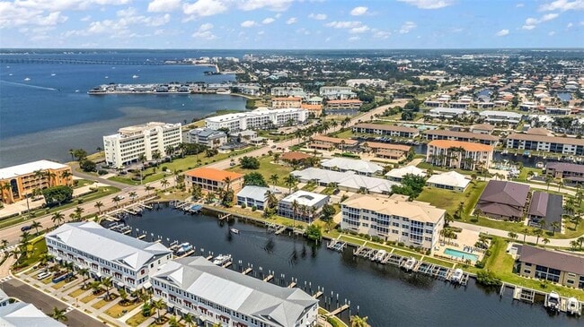 Building Photo - 276 Lewis Cir