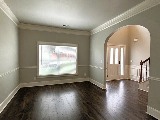 Building Photo - 781 Bridgewater Dr