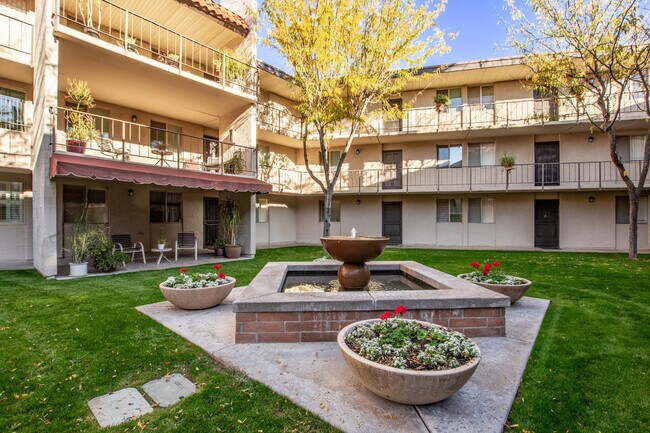 Building Photo - 4727 E Lafayette Blvd