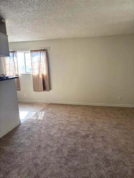 Building Photo - 1532 Cobb Ln