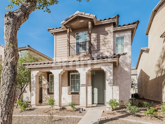 Building Photo - 10010 W Winslow Ave