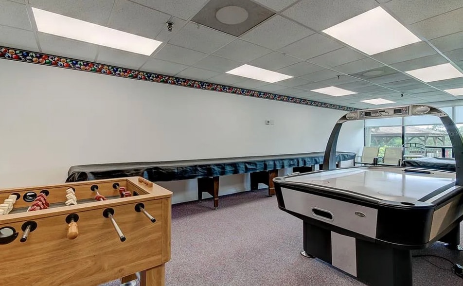 Game room - 7050 Sunset Dr S