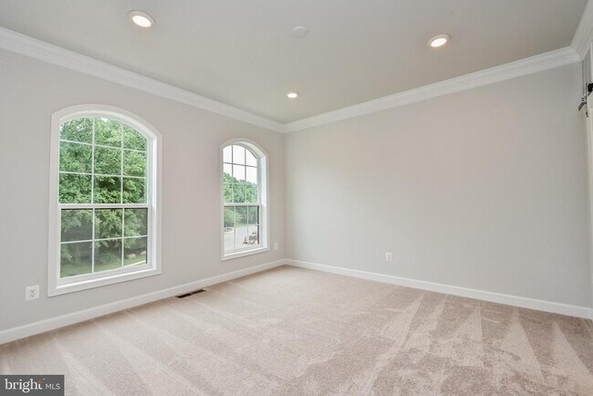 Building Photo - 4404 Fair Lakes Ct