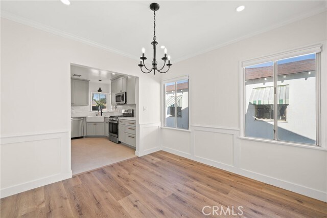 Building Photo - 1301 N Avon St