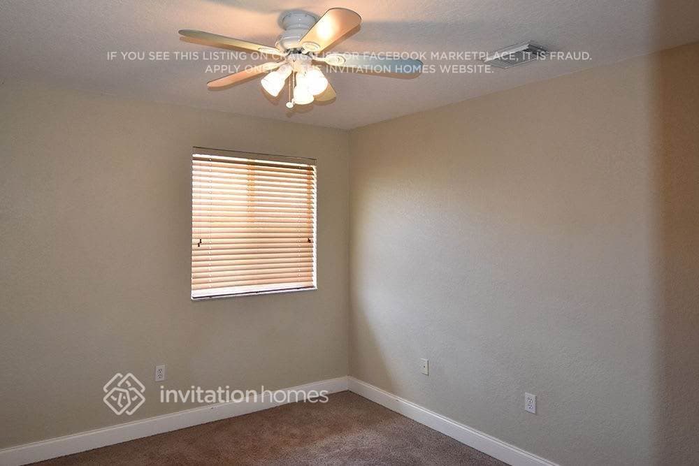 Building Photo - 14903 SW 159th Pl