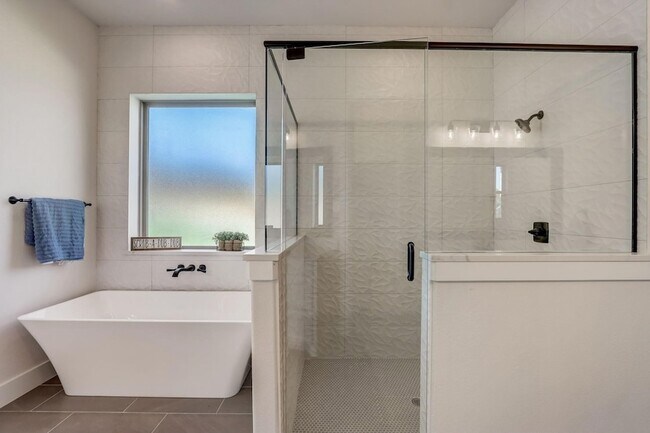 Building Photo - 1007 Meadow Wood Ter