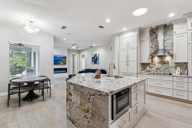 Building Photo - 2136 Rickover Pl