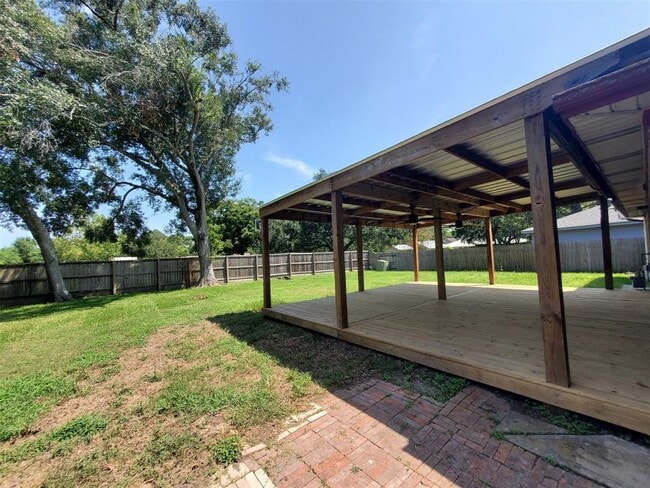 Building Photo - 606 Francis Ct