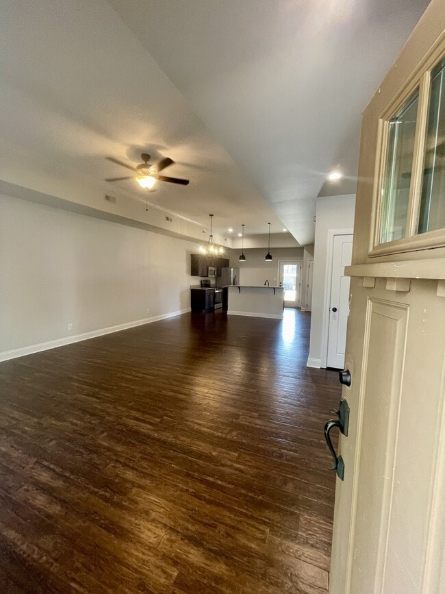 Building Photo - 103 Portico Street