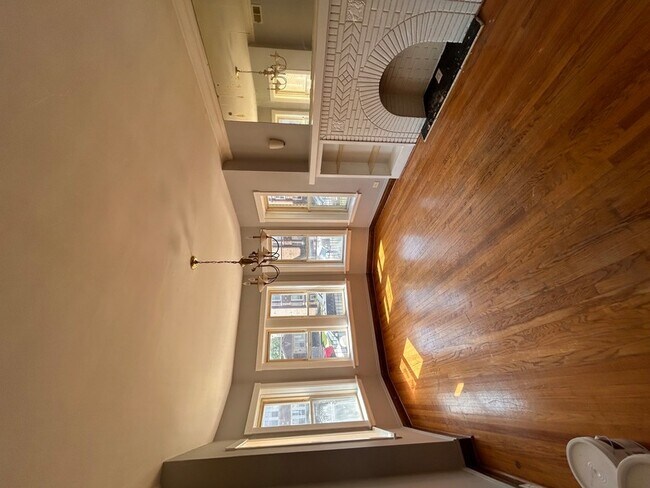 Building Photo - 5214 W Crystal St