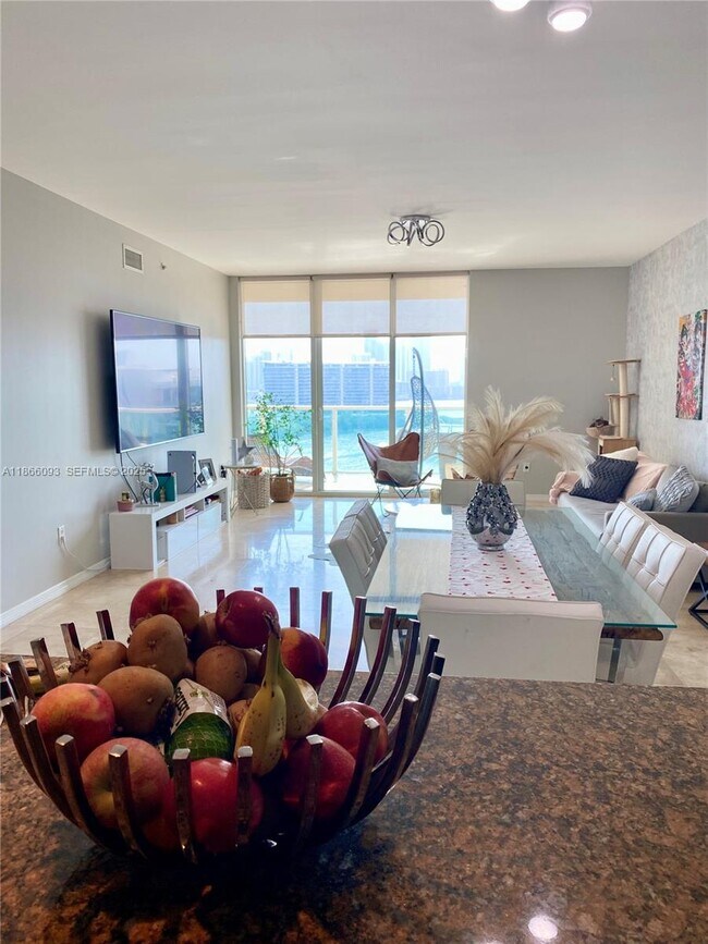 Building Photo - 3330 NE 190th St