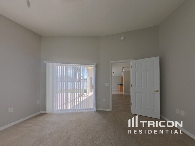 Building Photo - 7956 Floradora Dr