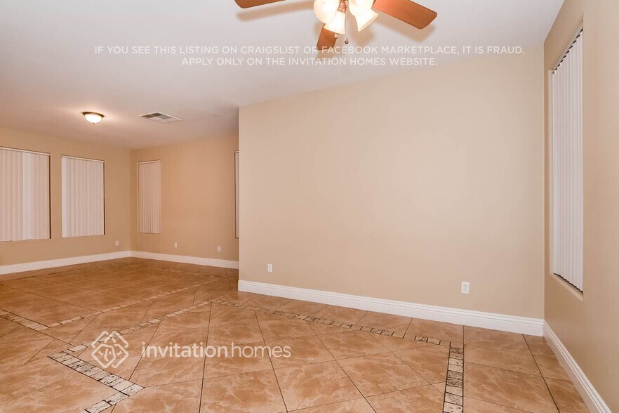 Building Photo - 2400 Boca River Dr
