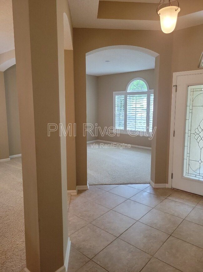 Building Photo - 14283 Big Spring St