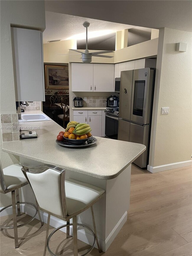 Building Photo - 1402 SE 1st Terrace