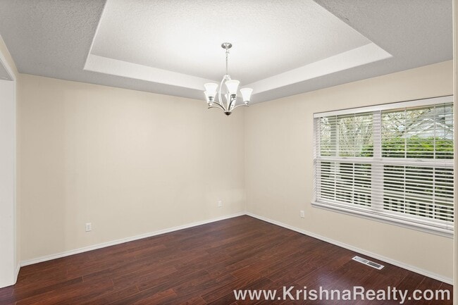 Building Photo - Lovely 4 BD | 3 BA | Corner Lot | Single-Family Home | Arbor Ridge Neighborhood | Spectacular Loc...