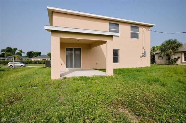 Building Photo - 1707 SW 4th Pl