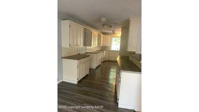 Building Photo - 3414 Meadow Dr