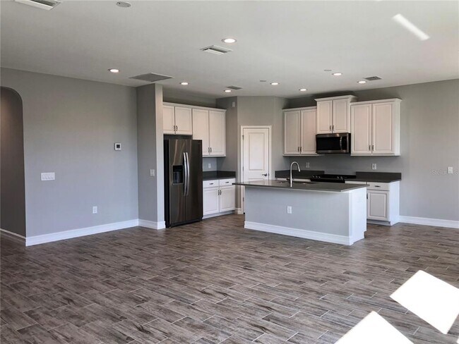 Building Photo - 28958 Trevi Pl