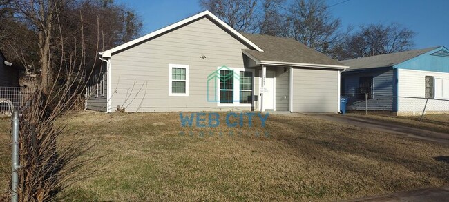 Building Photo - 2343 E Pentagon Pkwy
