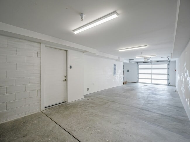 Building Photo - 101 Jewell St