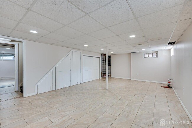 Building Photo - 111 Sonora Ave