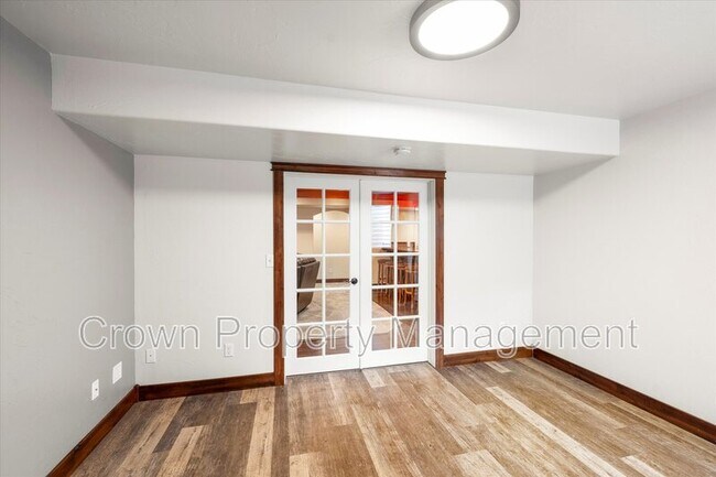 Building Photo - 102 Buffalo Square Ct