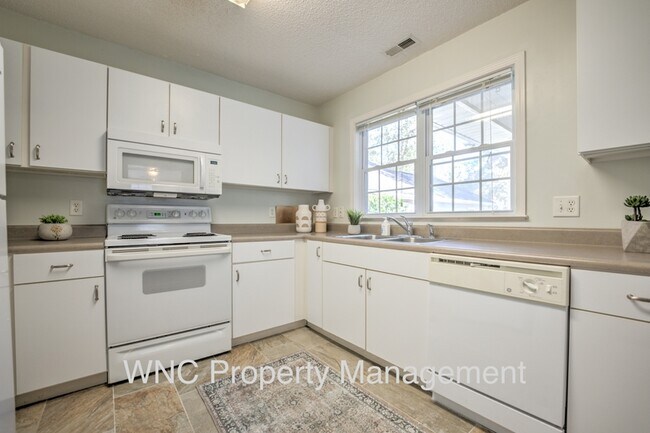 Building Photo - 302 Creeks End Cir