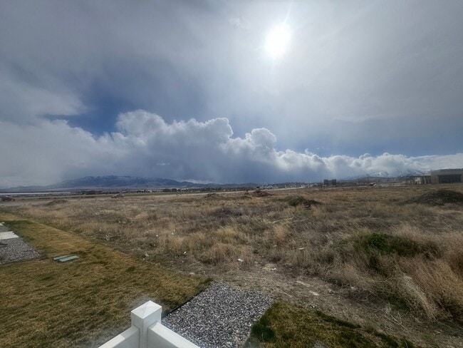 Building Photo - Beautiful Lehi Townhome for rent!